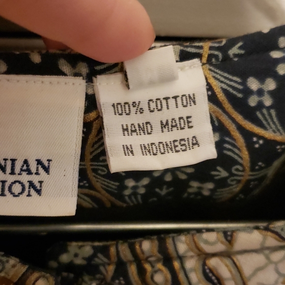 EUC Smithsonian Institution hand quilted coat M - Picture 3 of 5